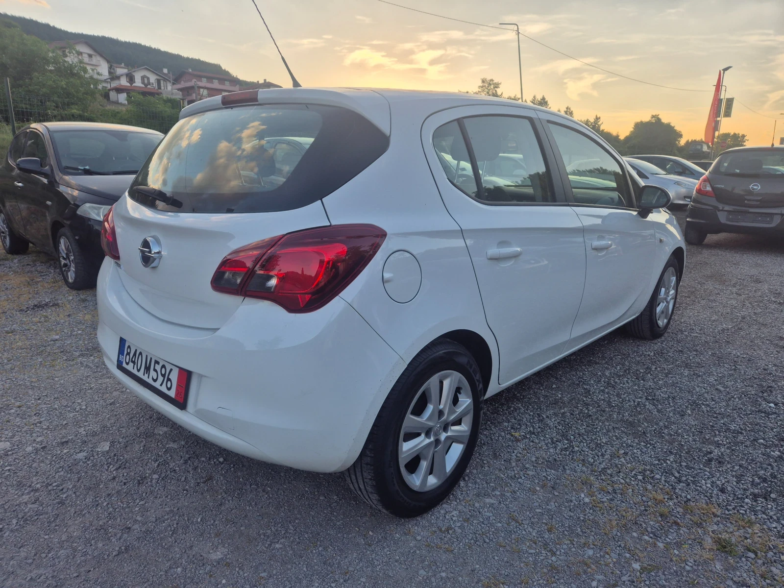 Opel Corsa 1.2 - 69 к.с. EURO 6, снимка 4 - Автомобили и джипове - 54962889