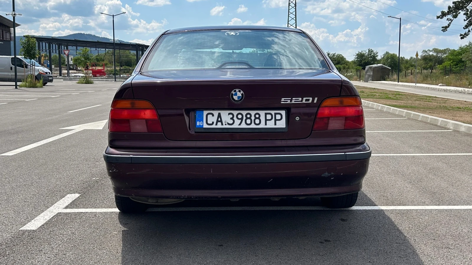 BMW 520, снимка 8 - Автомобили и джипове - 55060993