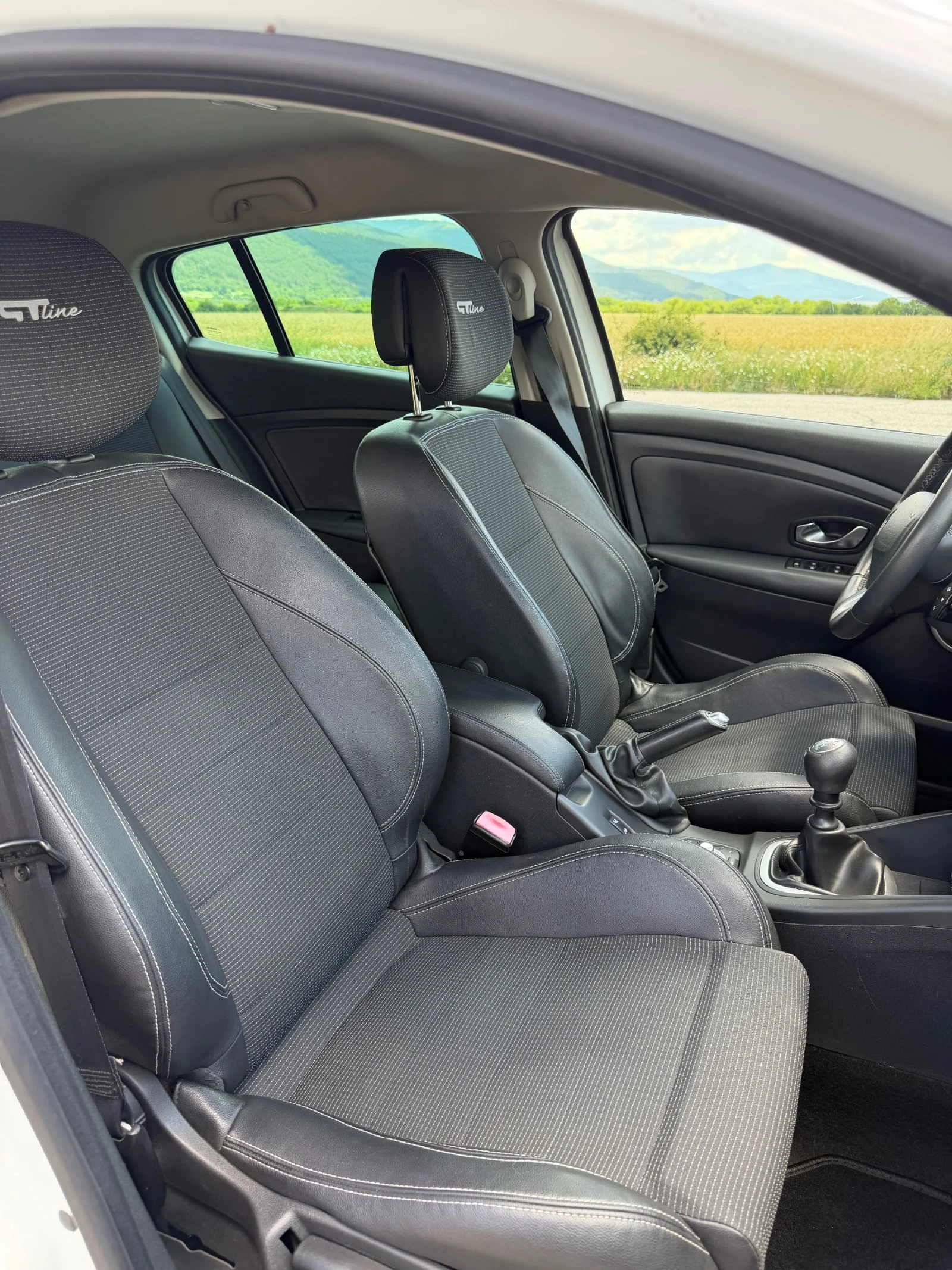 Renault Megane, снимка 9 - Автомобили и джипове - 55129489