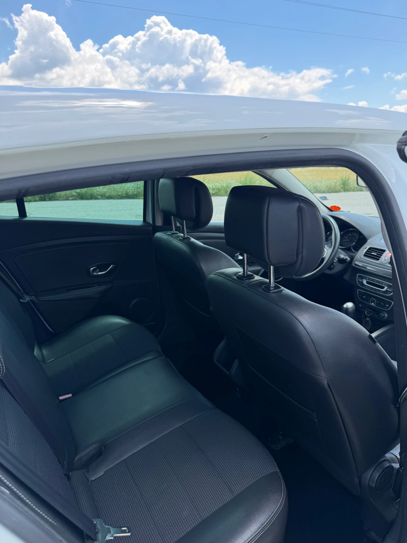 Renault Megane, снимка 11 - Автомобили и джипове - 55129489