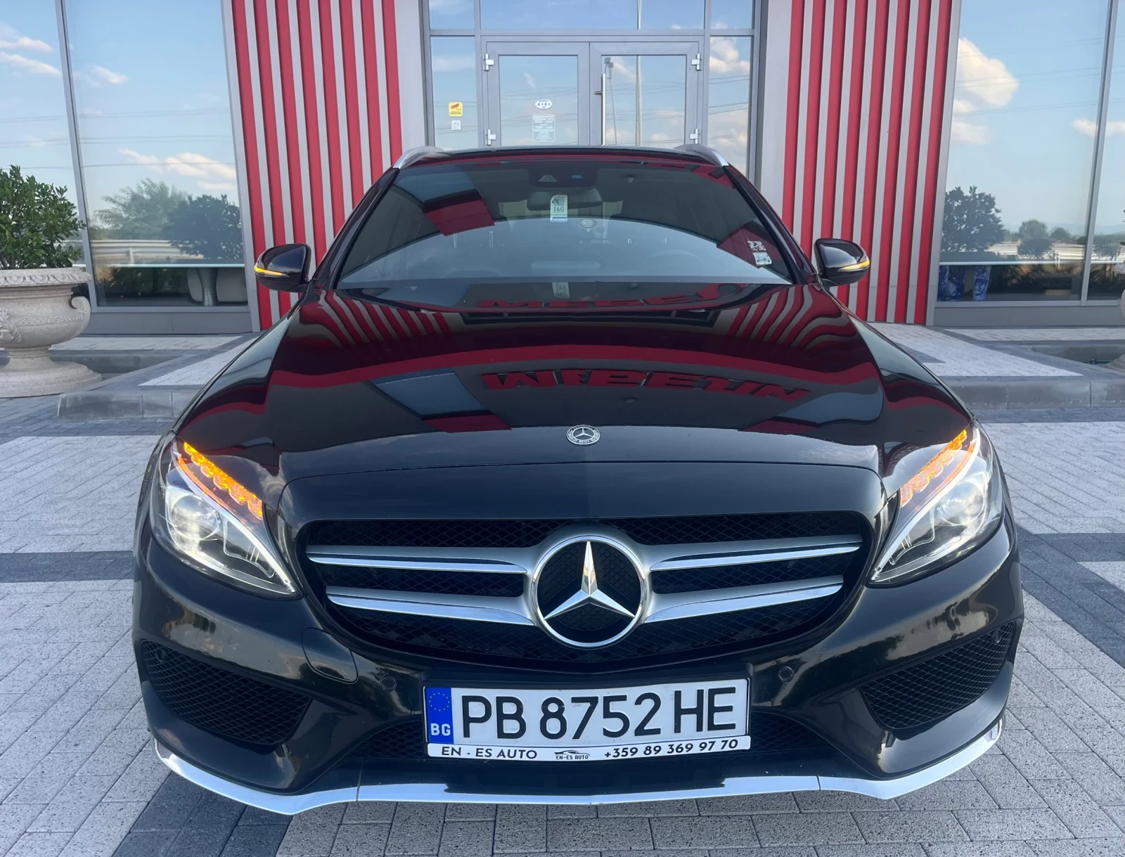 Mercedes-Benz C 220 AMG пакет FULL, снимка 2 - Автомобили и джипове - 55307065