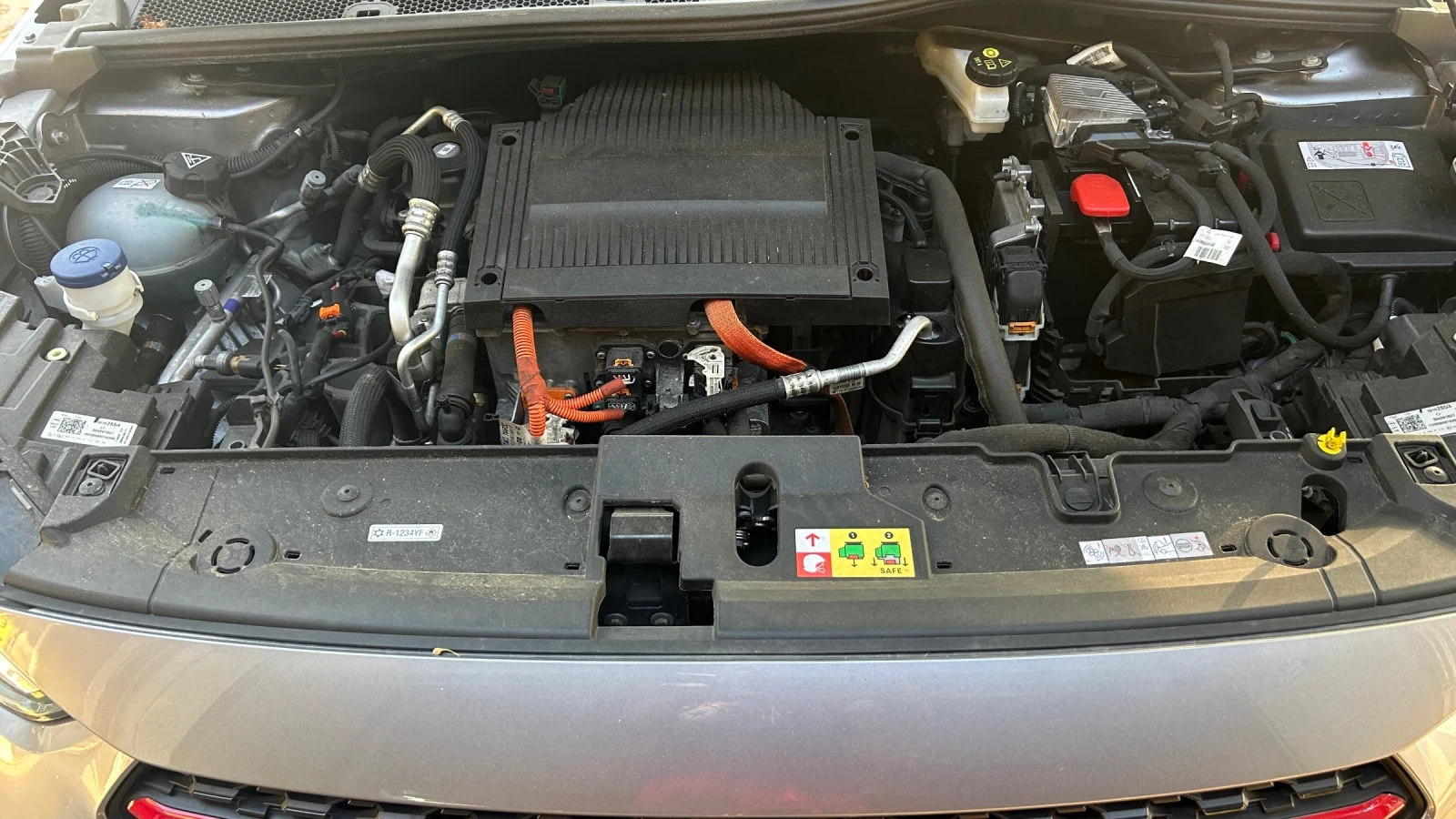 Opel Corsa 50 kw. 350km. ШВЕЙЦАРИЯ, снимка 14 - Автомобили и джипове - 55357544