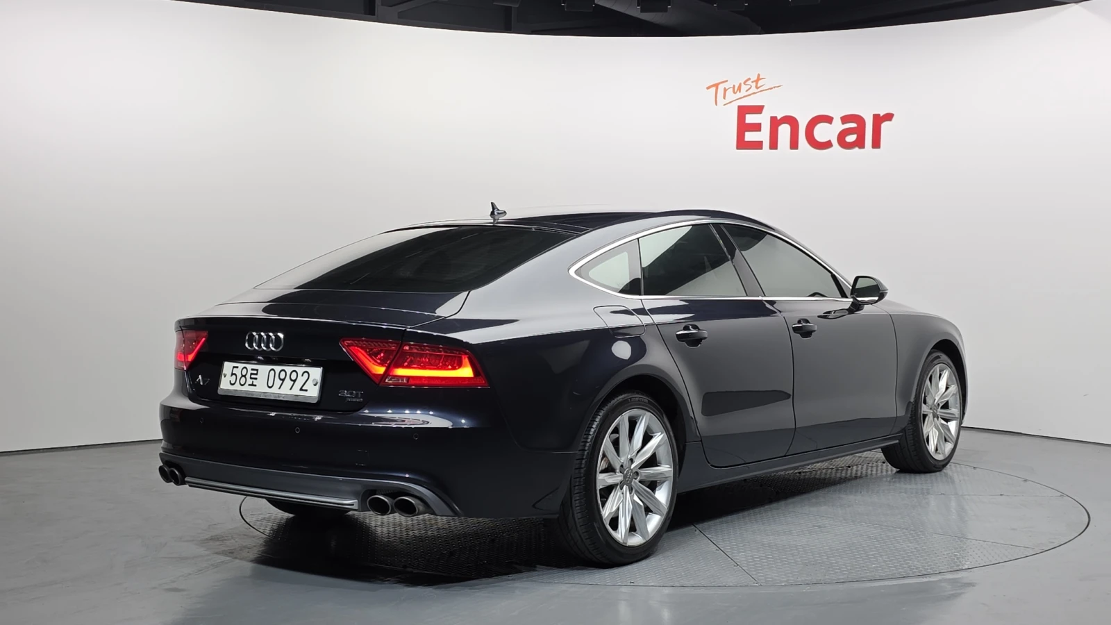 Audi A7 3.0 TFSI quattro* BOSE* HUD* ЛЮК* КРАЙНА ЦЕНА, снимка 2 - Автомобили и джипове - 55496034