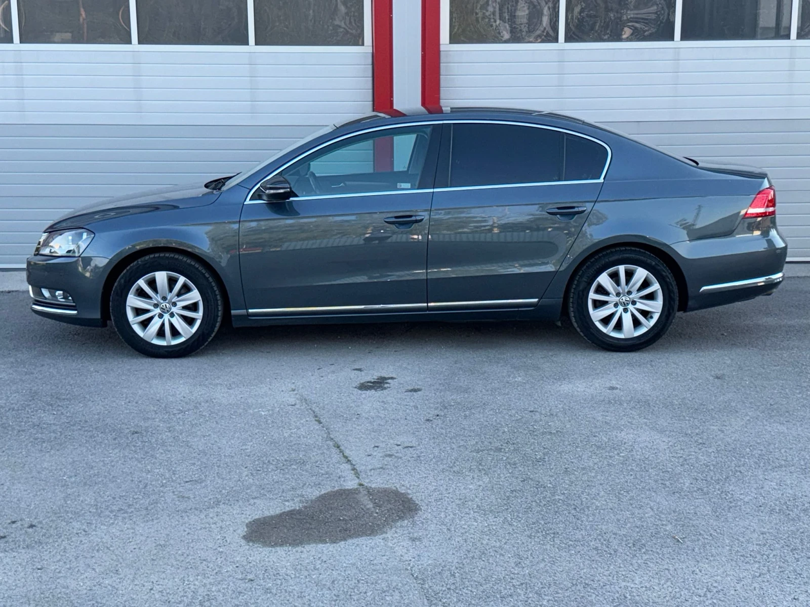 VW Passat 1.6TDI HIGHLINE KLIMATIK EVRO 5A ЛИЗИНГ!!!, снимка 6 - Автомобили и джипове - 55867958