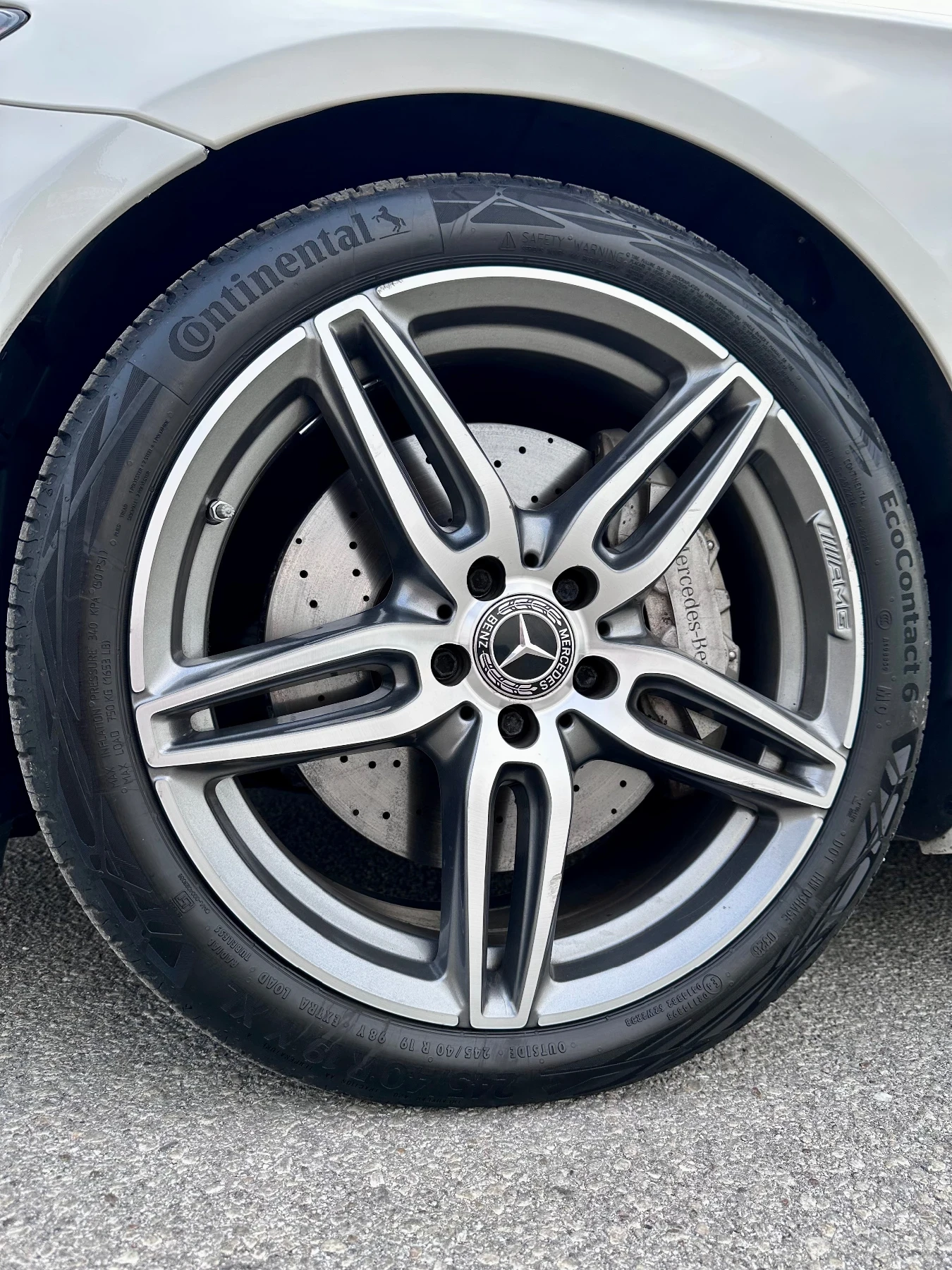 Mercedes-Benz E 450 4matic/AMG/Burm/Dist, снимка 17 - Автомобили и джипове - 56048319