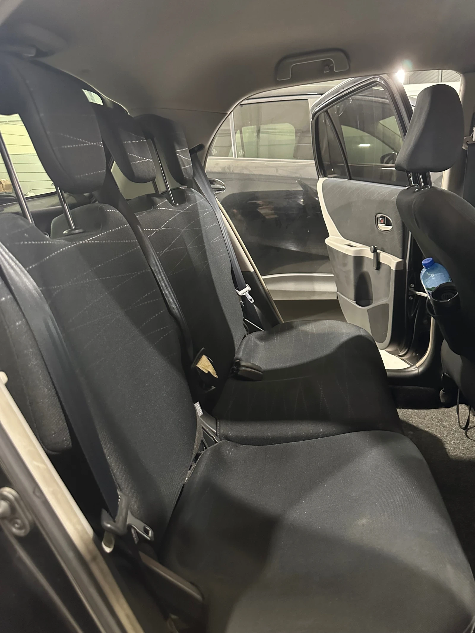 Toyota Yaris, снимка 6 - Автомобили и джипове - 56166384