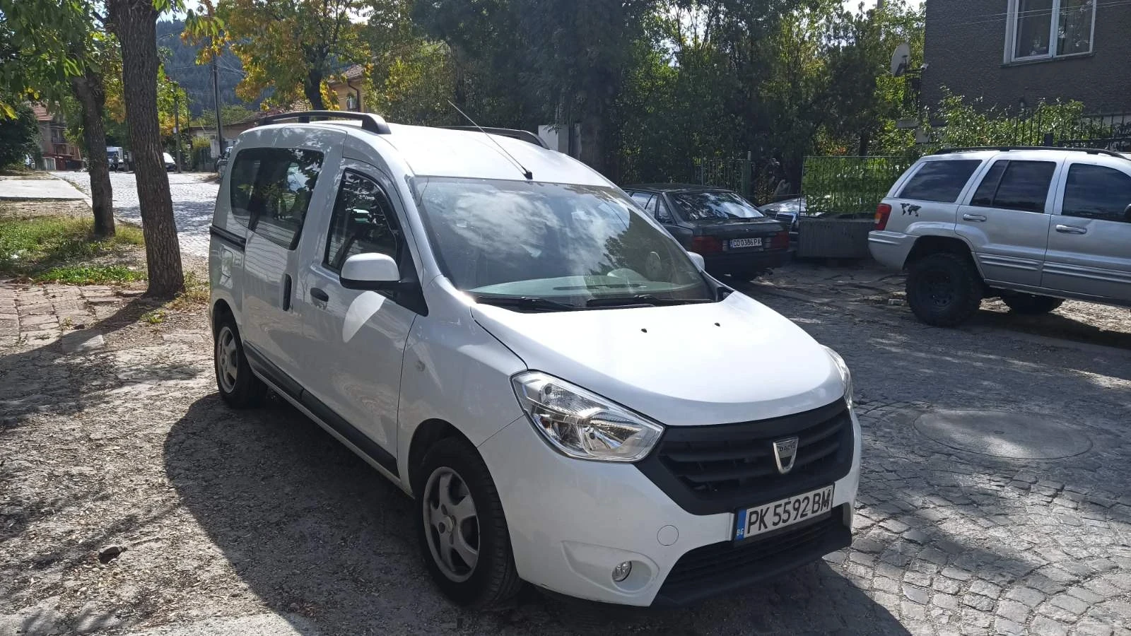 Dacia Dokker, снимка 2 - Автомобили и джипове - 56228135