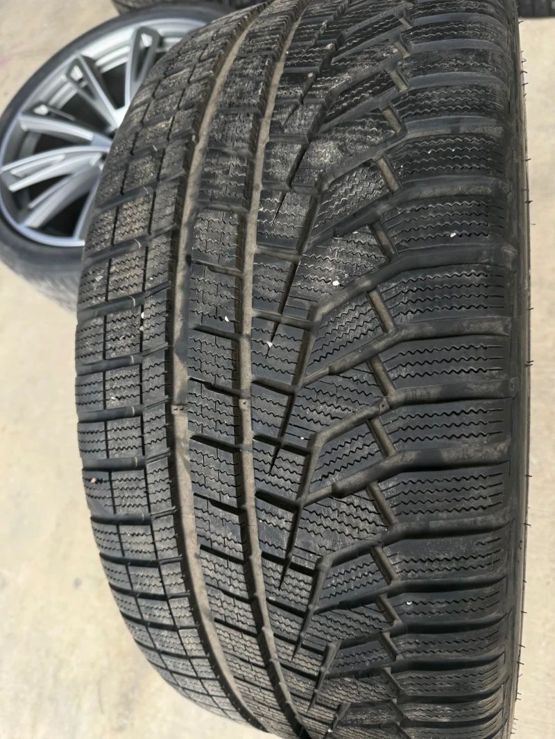 Audi Q8 Джанти с гуми, снимка 4 - Автомобили и джипове - 49654296