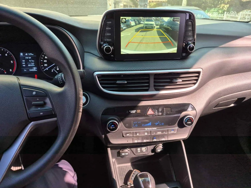 Hyundai Tucson 2.0CRDI/FACE/Пълна сервизна история !!!, снимка 10 - Автомобили и джипове - 53191208