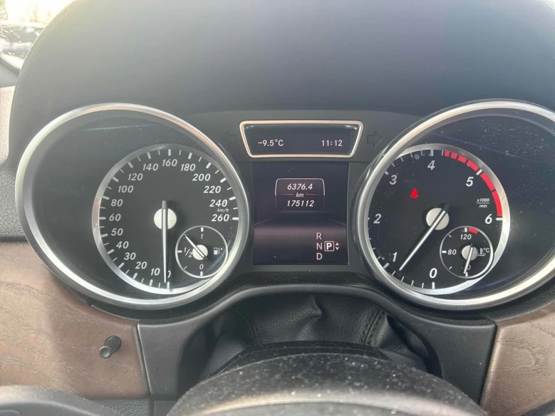 Mercedes-Benz ML 350 * BlueTEC * CARFAX * HARMAN KARDON* ПОДГРЕВ* , снимка 8 - Автомобили и джипове - 53289576