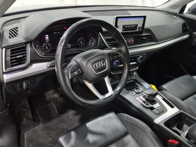 Audi Q5 45tfsi* TECHNIK * Дигитално табло * CARFAX * , снимка 7 - Автомобили и джипове - 53414364