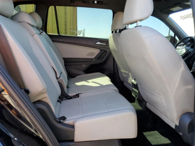 VW Tiguan, снимка 11 - Автомобили и джипове - 53448470