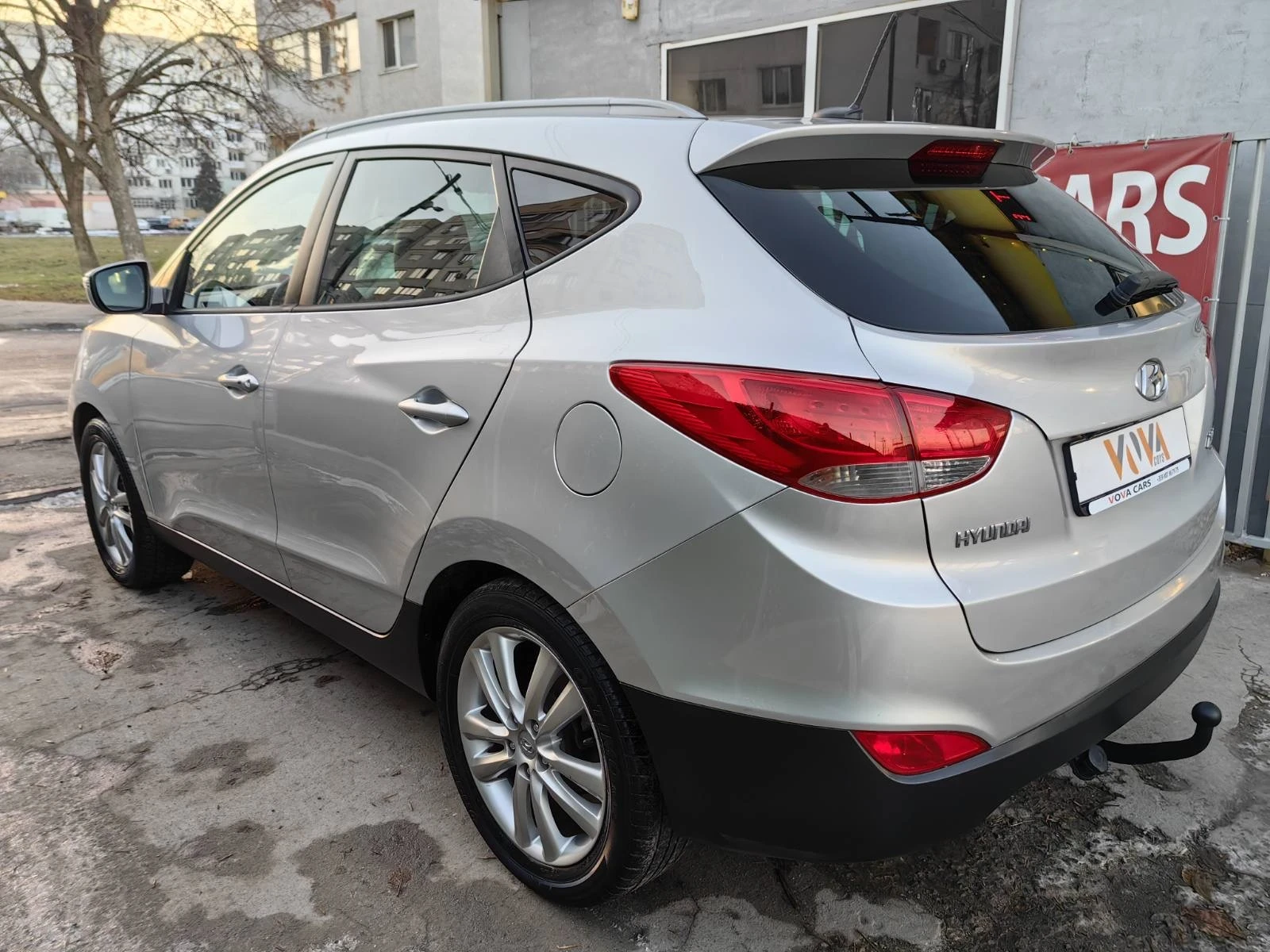 Hyundai IX35 2.0i-163к.с* Евро-5а* Автоматик* Кожа* Нави* Панор - изображение 2