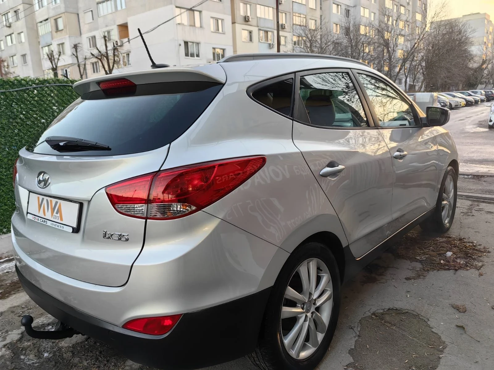 Hyundai IX35 2.0i-163к.с* Евро-5а* Автоматик* Кожа* Нави* Панор - изображение 4