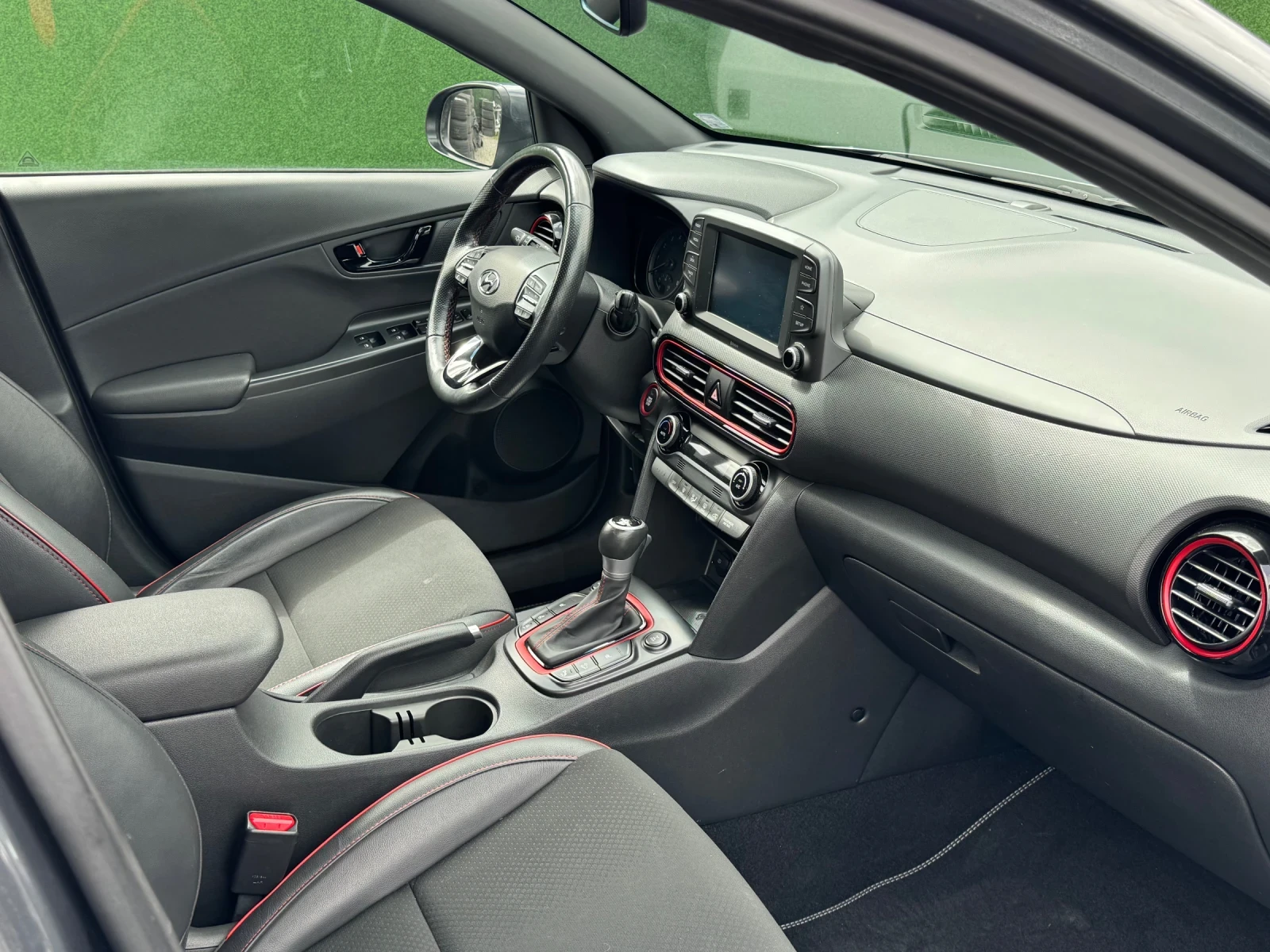Hyundai Kona 1.6 i  СЕРВИЗНА ТОП - изображение 8