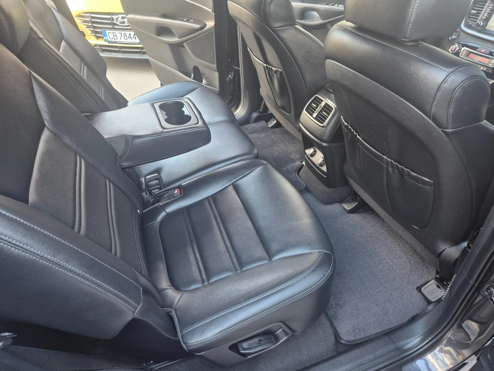 Kia Sorento 2.2 CRDI 4X4 - Наличен в БГ, снимка 8 - Автомобили и джипове - 53988518