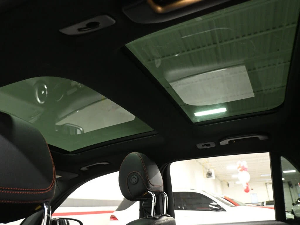 Mercedes-Benz GLC 43 AMG 4MATIC* АвтоКредит* (ЦЕНА ДО БГ), снимка 15 - Автомобили и джипове - 54208256