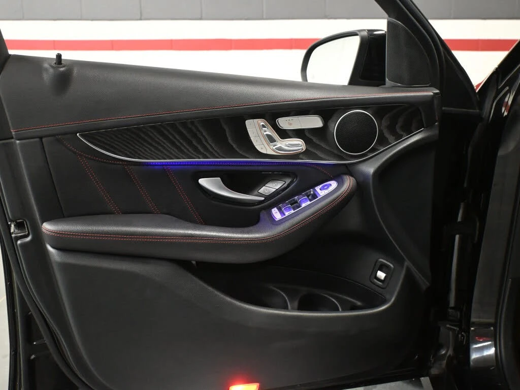 Mercedes-Benz GLC 43 AMG 4MATIC* АвтоКредит* (ЦЕНА ДО БГ), снимка 11 - Автомобили и джипове - 54208256