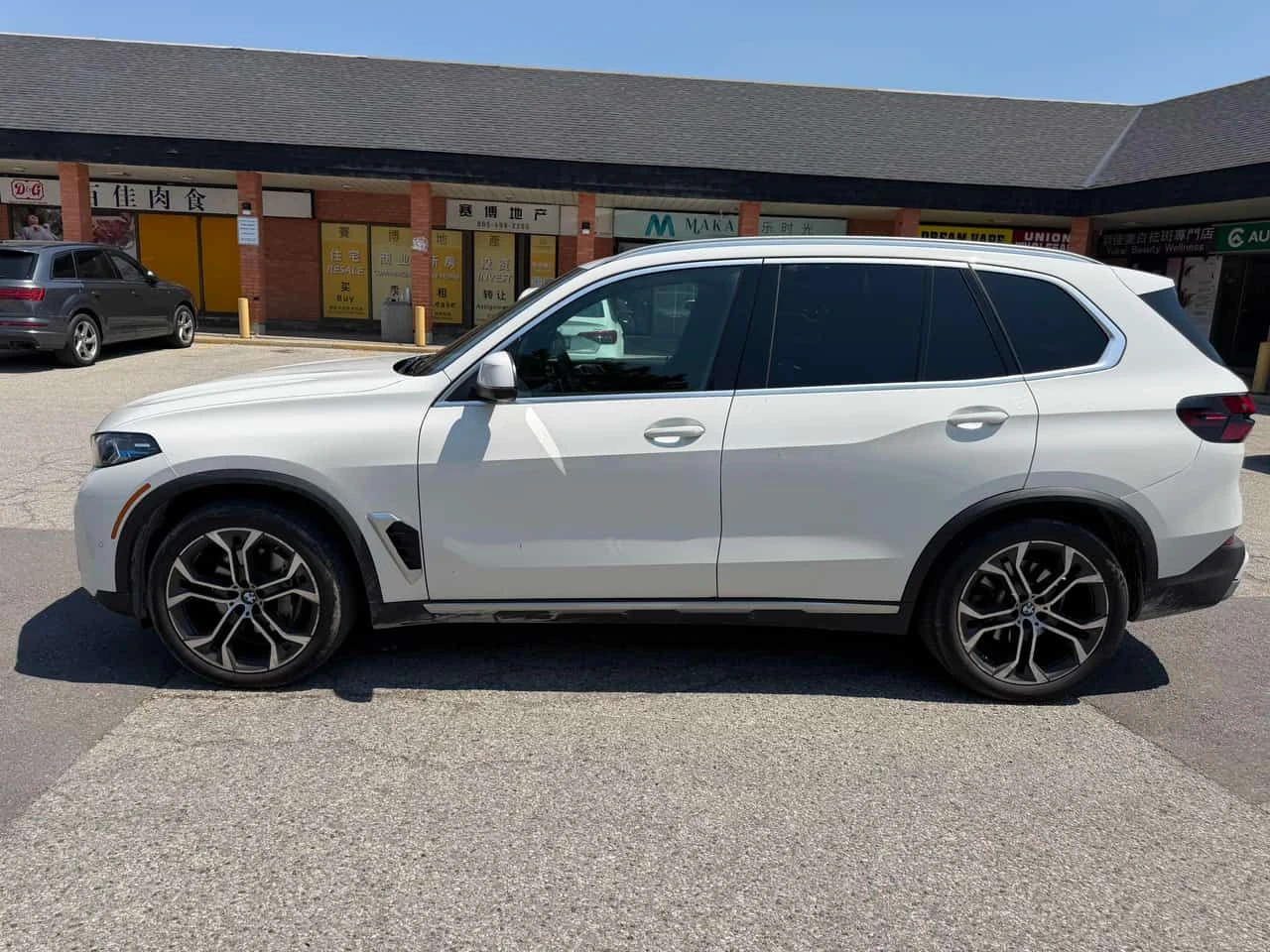 BMW X5 * XDRIVE40I * PANO * H/K * HEAD-UP* ОБДУХВАНЕ * , снимка 2 - Автомобили и джипове - 54611404