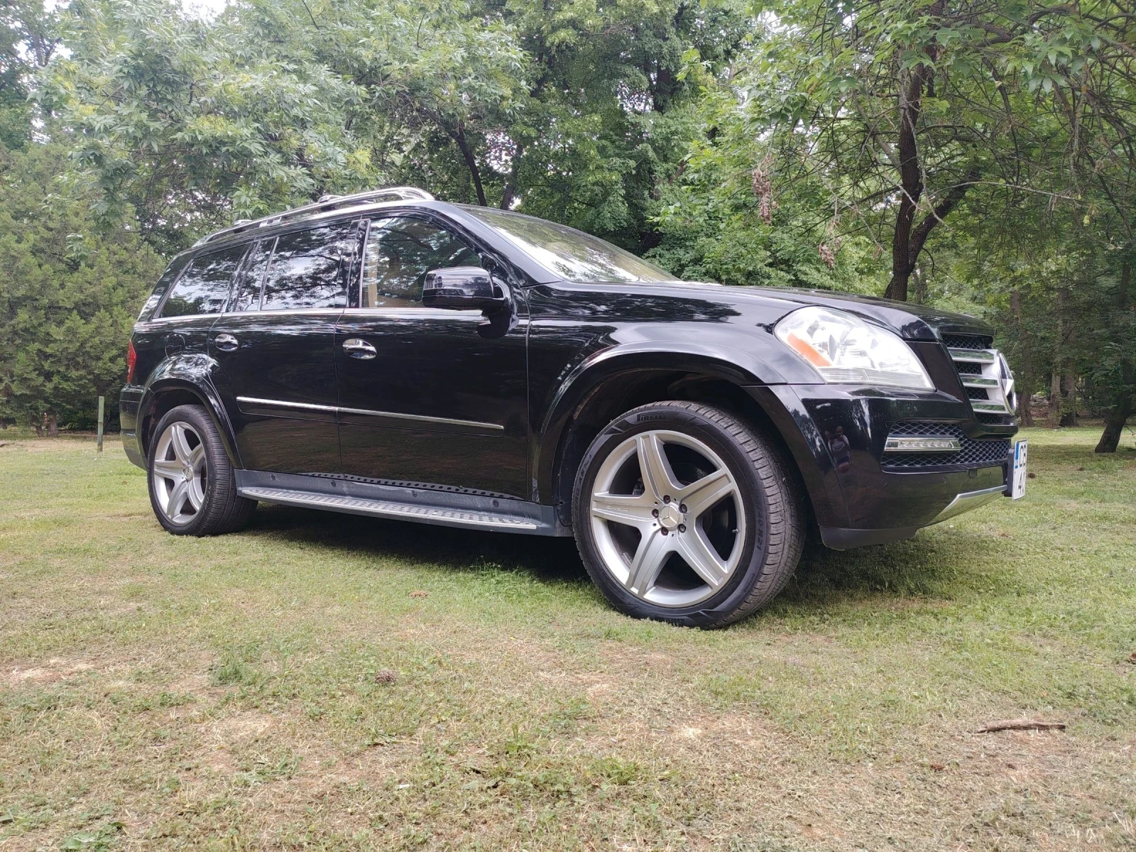 Mercedes-Benz GL 550, снимка 2 - Автомобили и джипове - 54727282