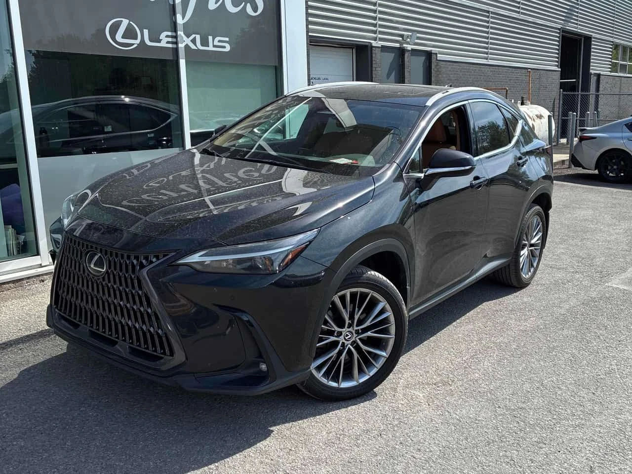 Lexus NX 350h ШИБИДАХ/ОБДУХВАНЕ/АВТОФИНАНСИРАНЕ