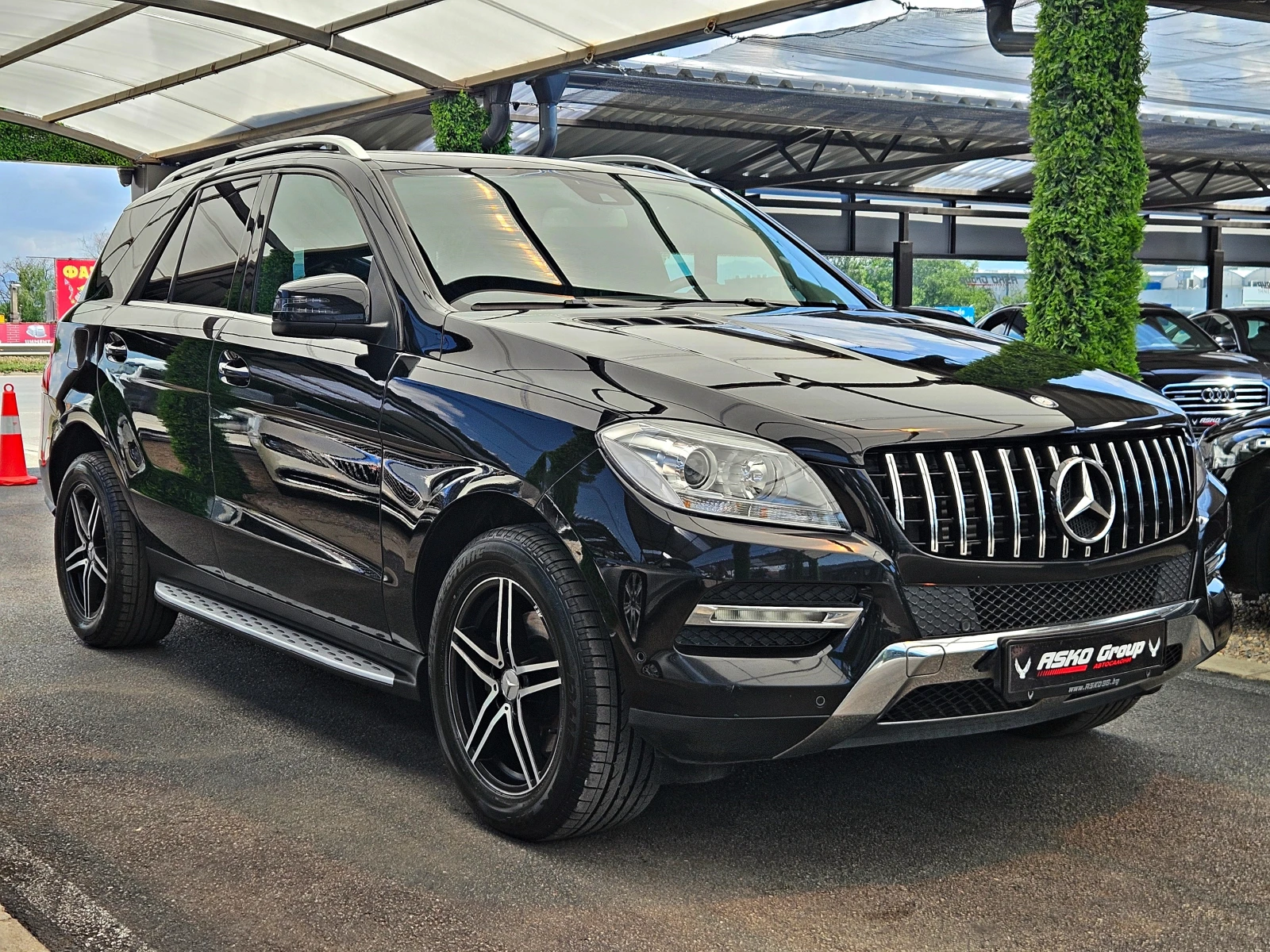 Mercedes-Benz ML 350 AMG/GERMANY/CAMERA/ПОДГРЕВ/АМБИЕНТ/DSR/AUTO H/LIZI, снимка 3 - Автомобили и джипове - 55057437