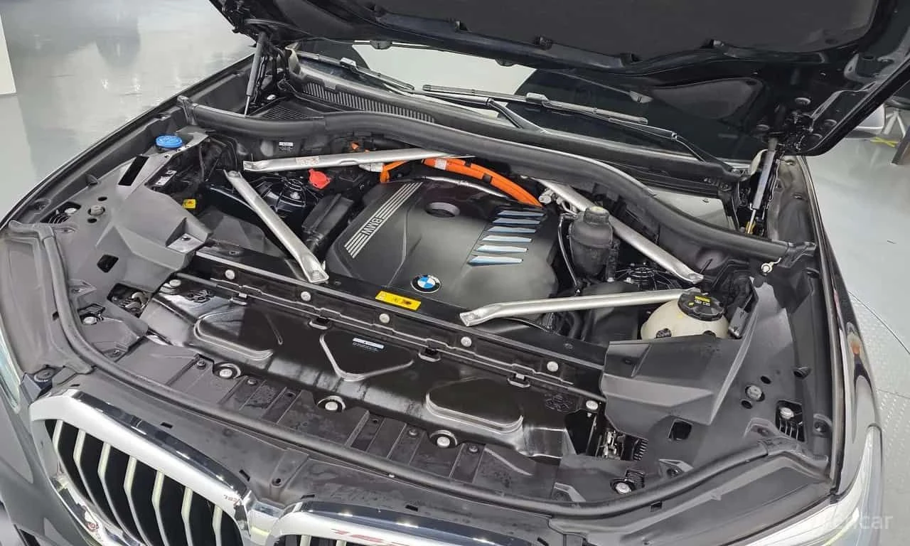 BMW X5 xDrive 45e М Pack LASER ОБДУХВАНЕ ВЪЗДУШНО 360 , снимка 6 - Автомобили и джипове - 55725734