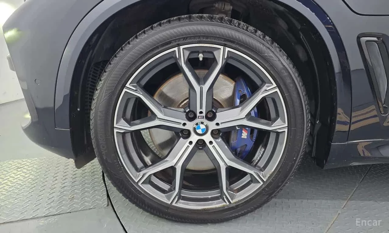 BMW X5 xDrive 45e М Pack LASER ОБДУХВАНЕ ВЪЗДУШНО 360 , снимка 5 - Автомобили и джипове - 55725734