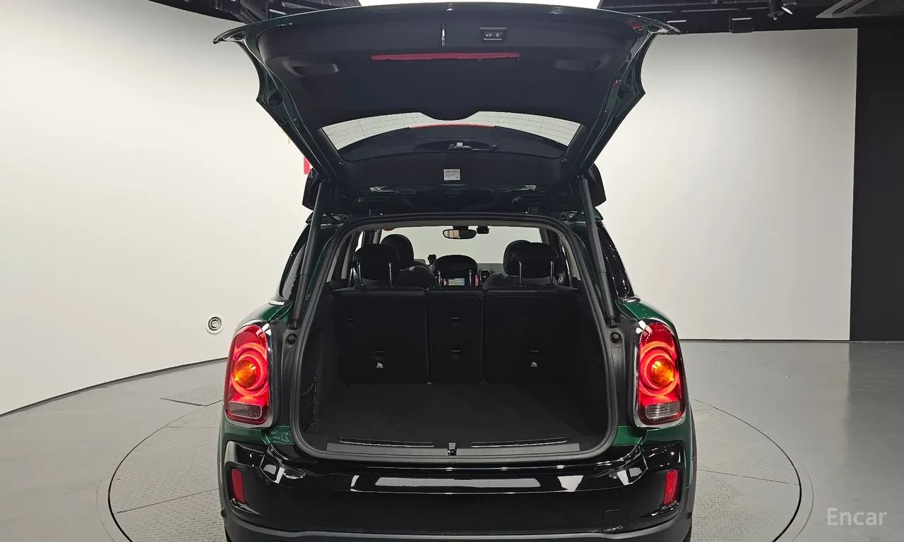 Mini Countryman Cooper SD ALL4* Pano* HUD* Подгрев* Камера* , снимка 17 - Автомобили и джипове - 55772529