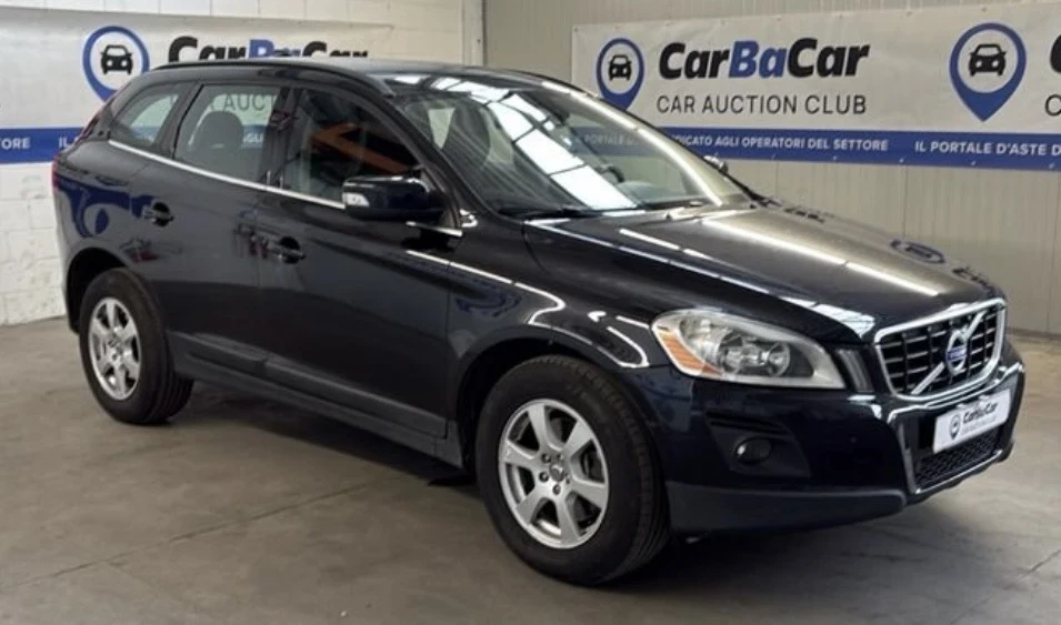 Volvo XC60 2.4d Автоматик 4x4 Кожа 205кс, снимка 3 - Автомобили и джипове - 56104565