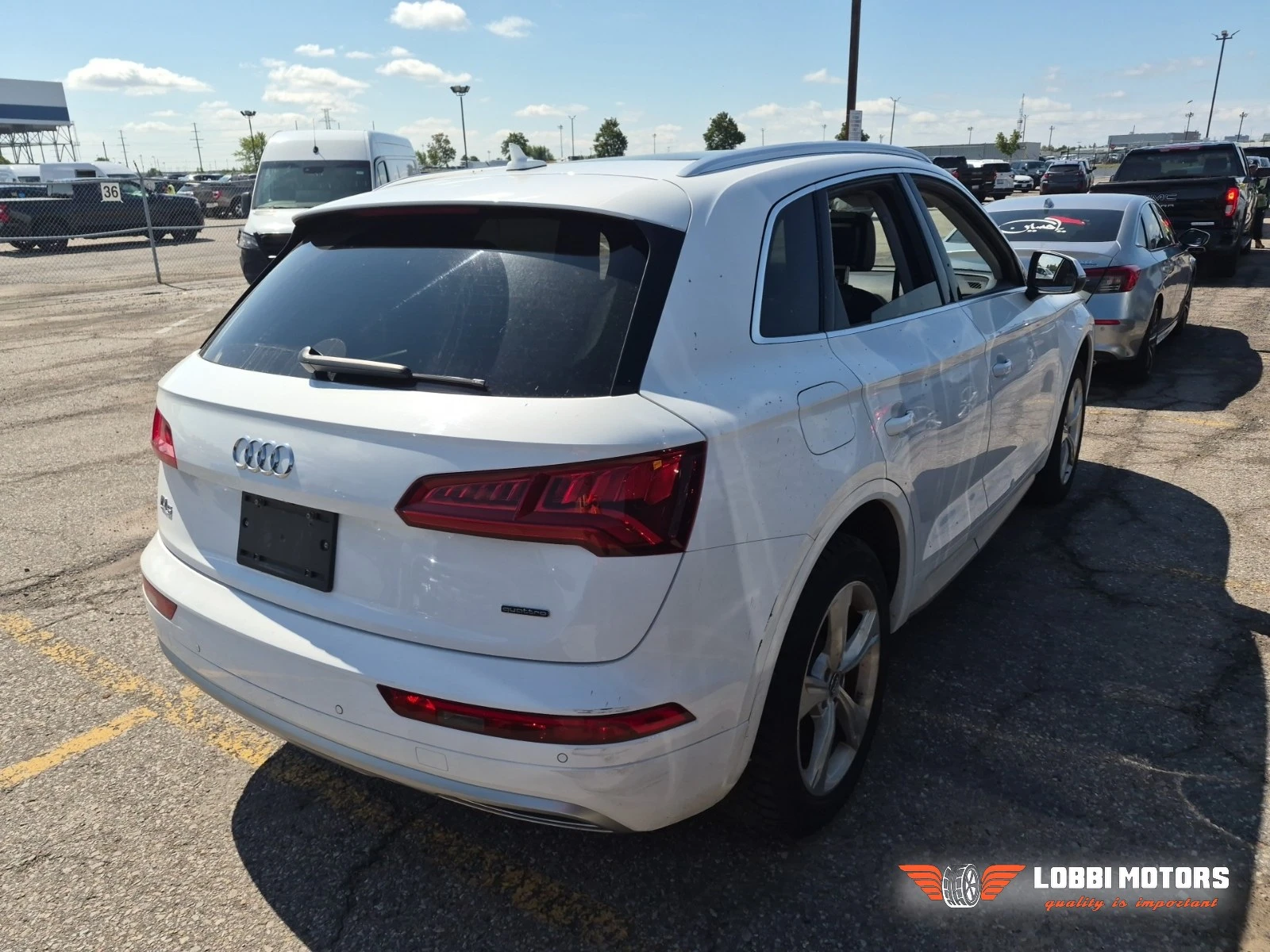Audi Q5, снимка 3 - Автомобили и джипове - 56128874