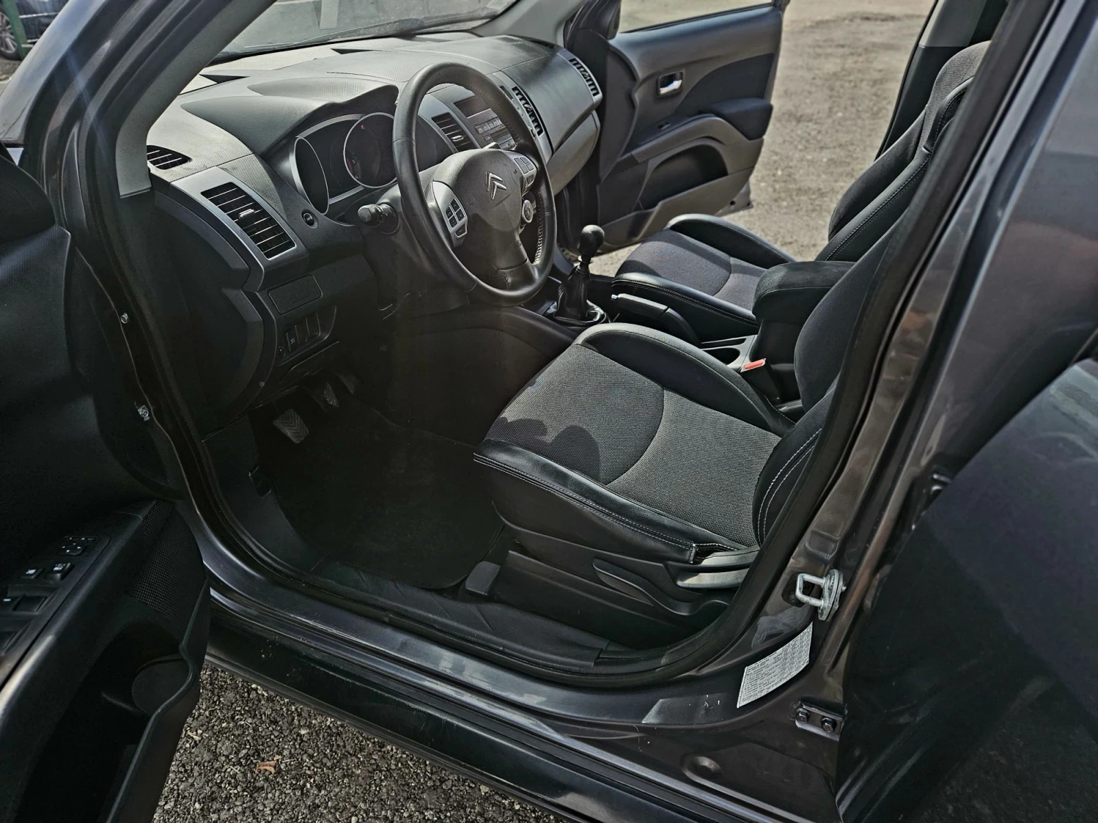 Citroen C-Crosser 2, 2 HDI 6+ 1 | Mobile.bg � ����������� 8