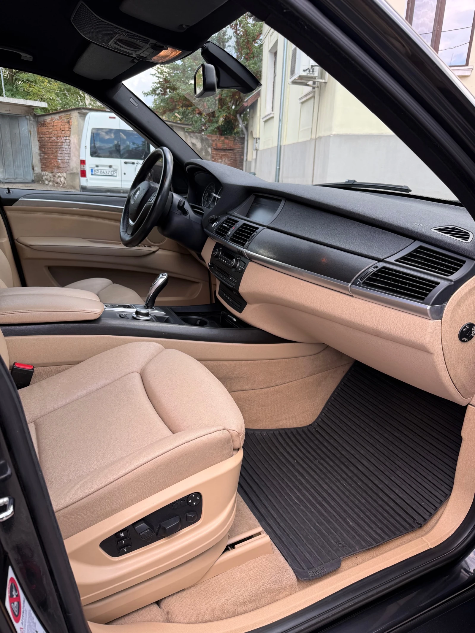 BMW X5 3.5d xDrive, снимка 12 - Автомобили и джипове - 56592359