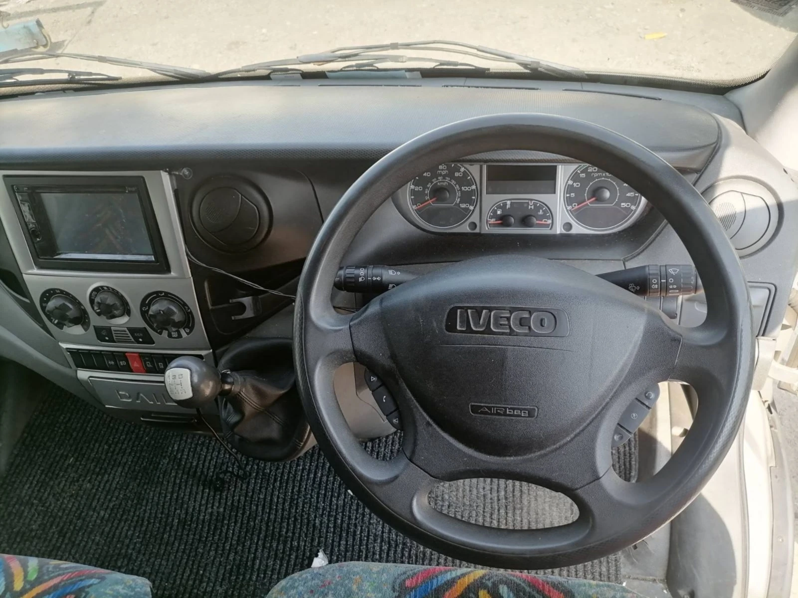 Iveco 35s11 Автомагазин за части - изображение 7