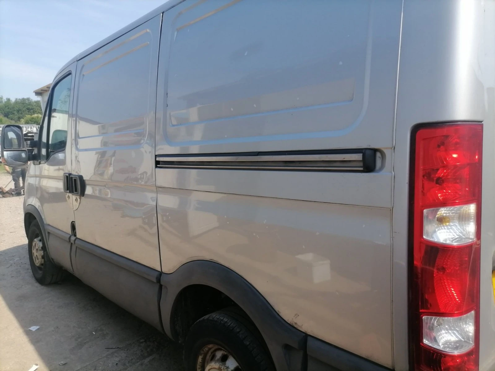 Iveco 35s11 Автомагазин за части - изображение 5