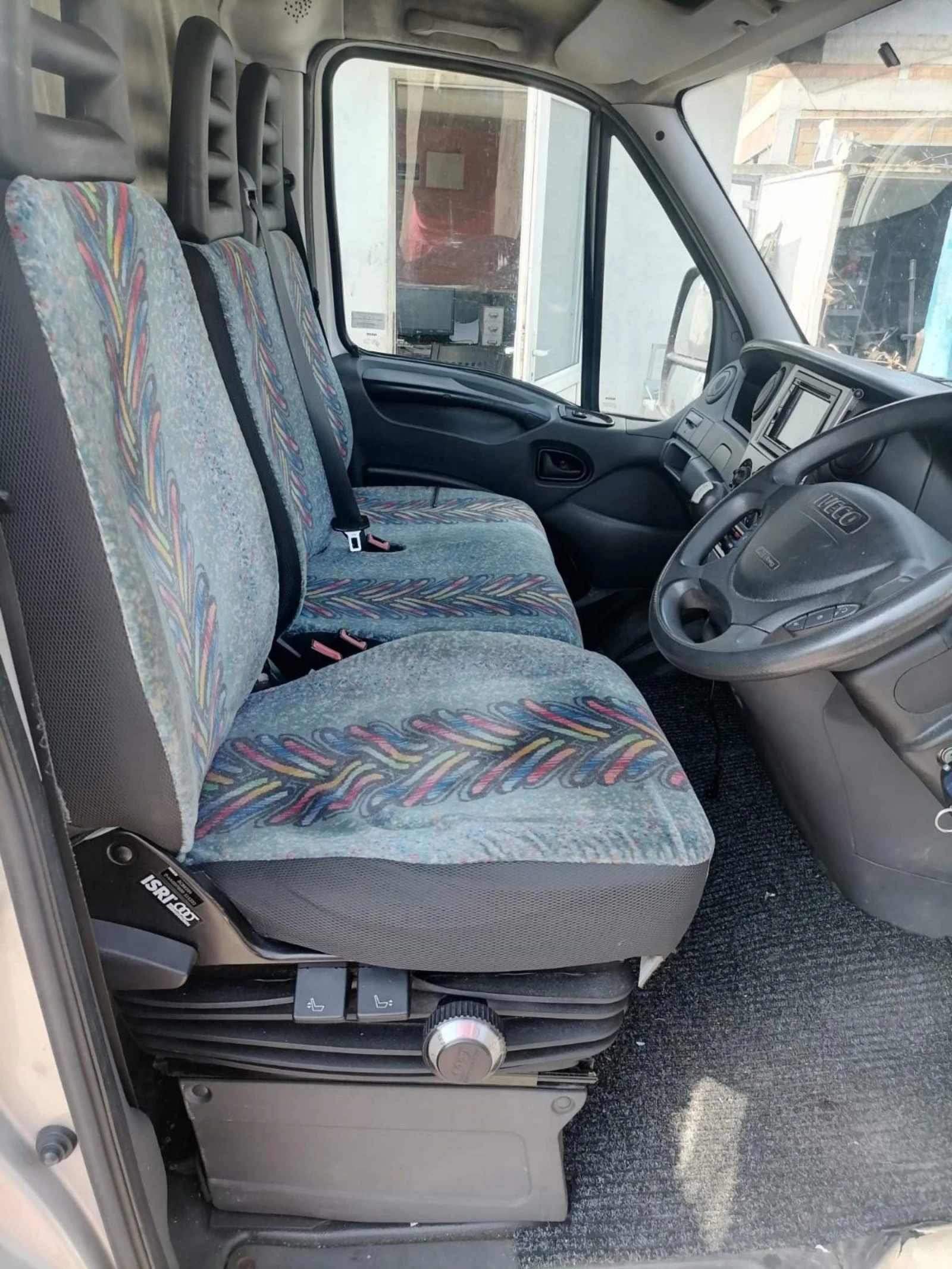 Iveco 35s11 Автомагазин за части - изображение 6