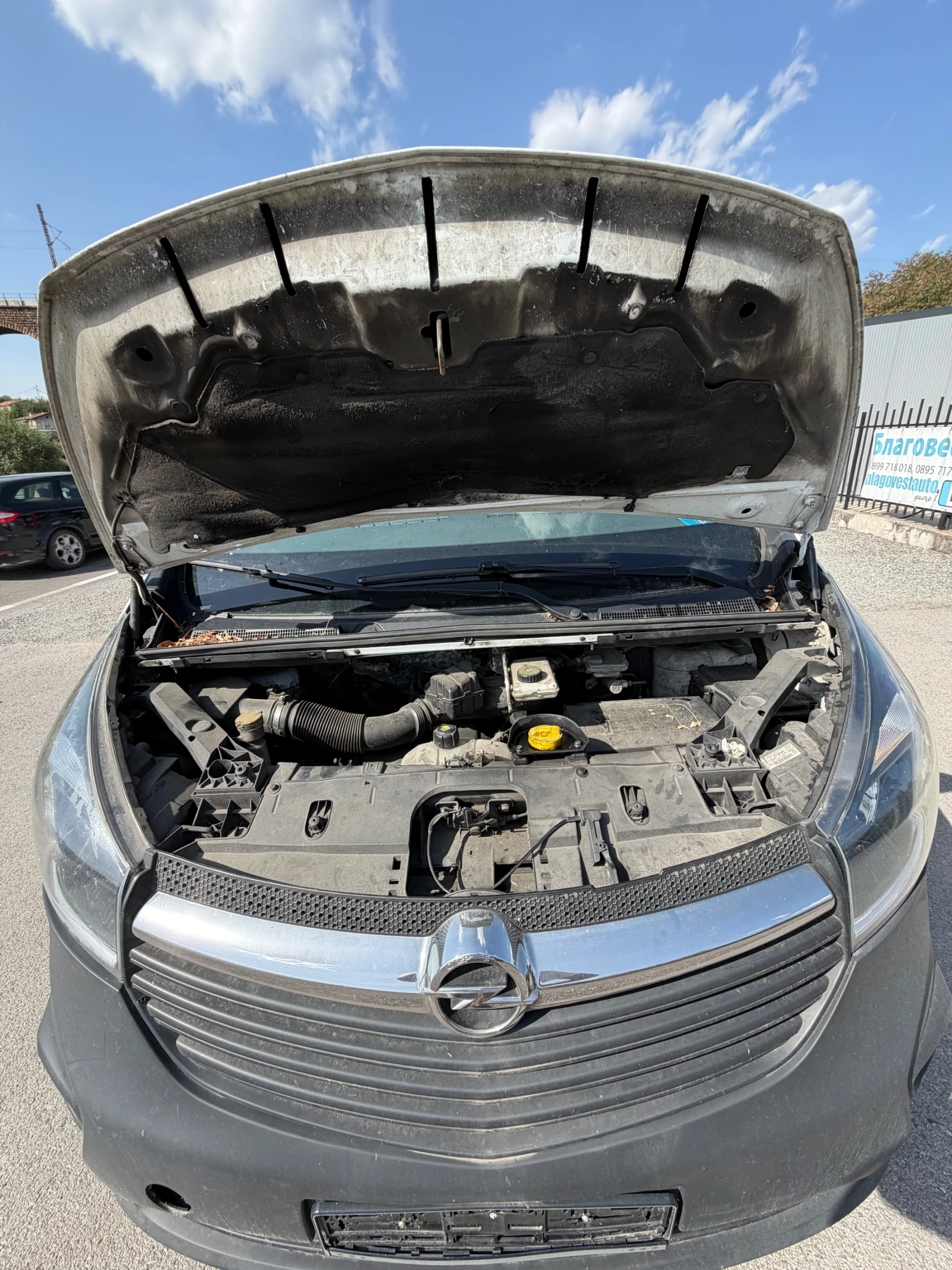 Opel Vivaro 1.6 dci 120 R9M, снимка 12 - Бусове и автобуси - 56362573