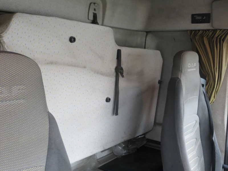 Daf Lf 45 12t СПАЛНА КАБИНА, снимка 13 - Камиони - 52544908
