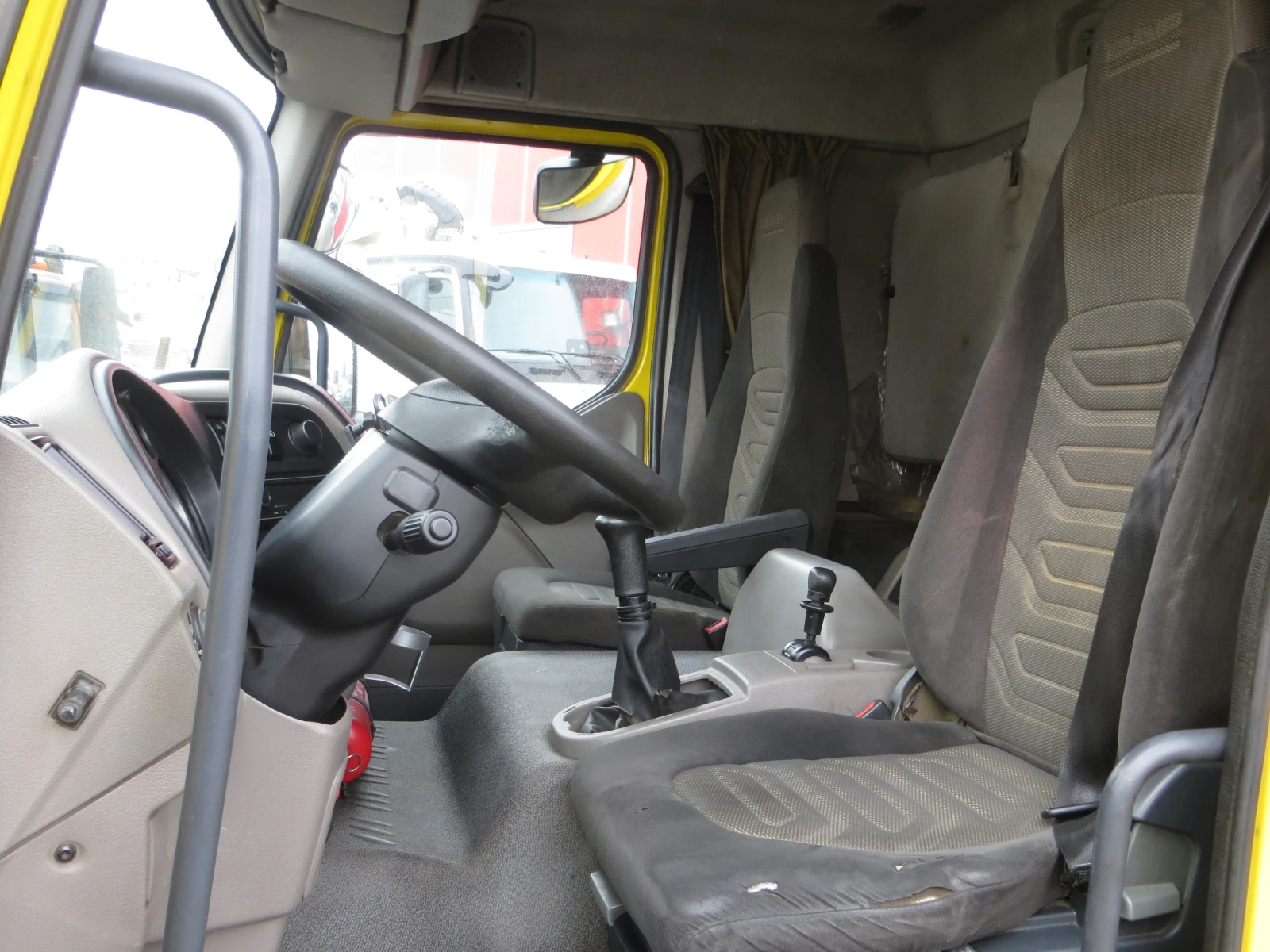 Daf Lf 45 12t СПАЛНА КАБИНА - изображение 7