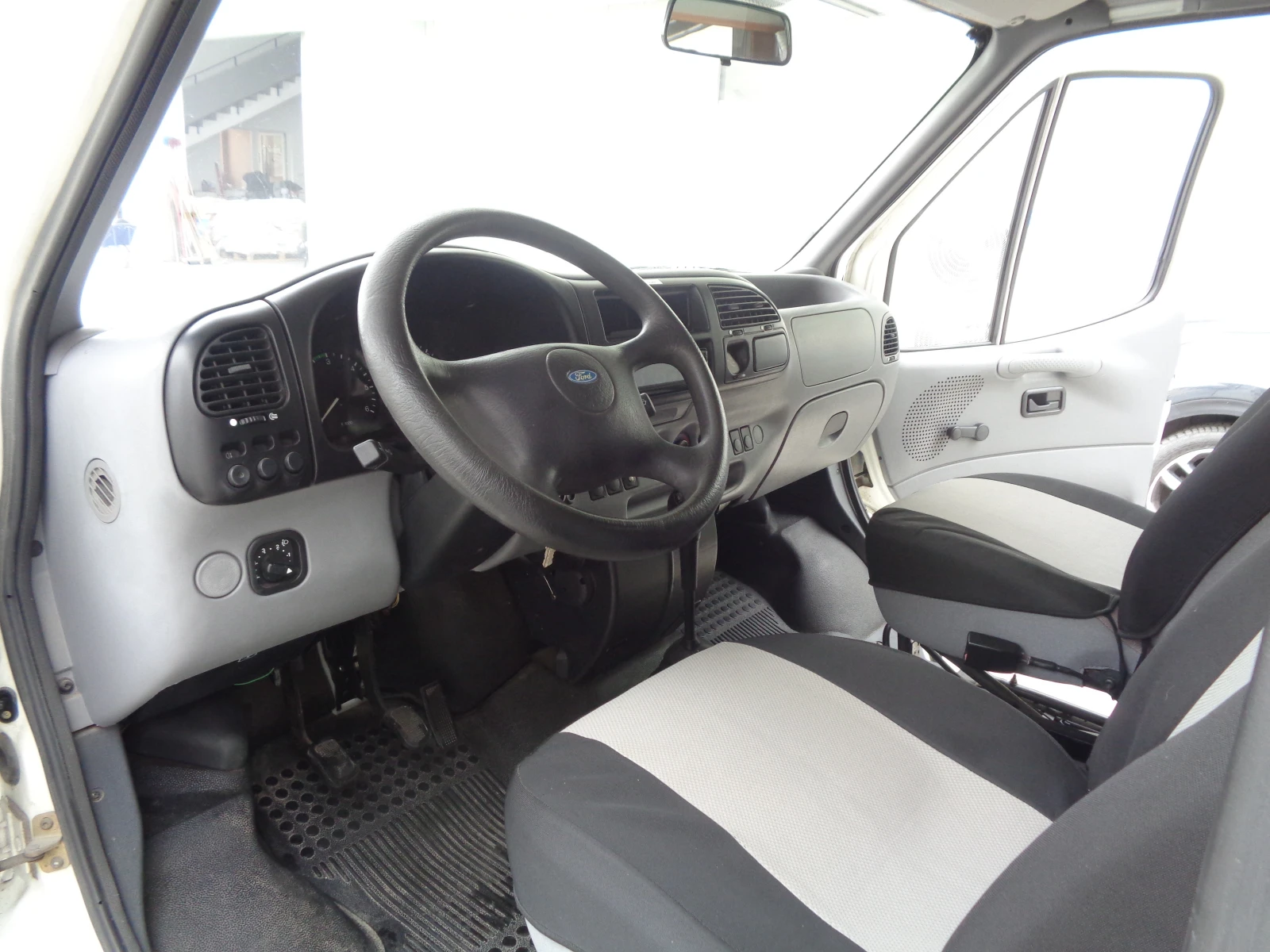 Кемпер Rimor FORD TRANSIT-2.5TDI-100-LIZING, снимка 7 - Каравани и кемпери - 54478293
