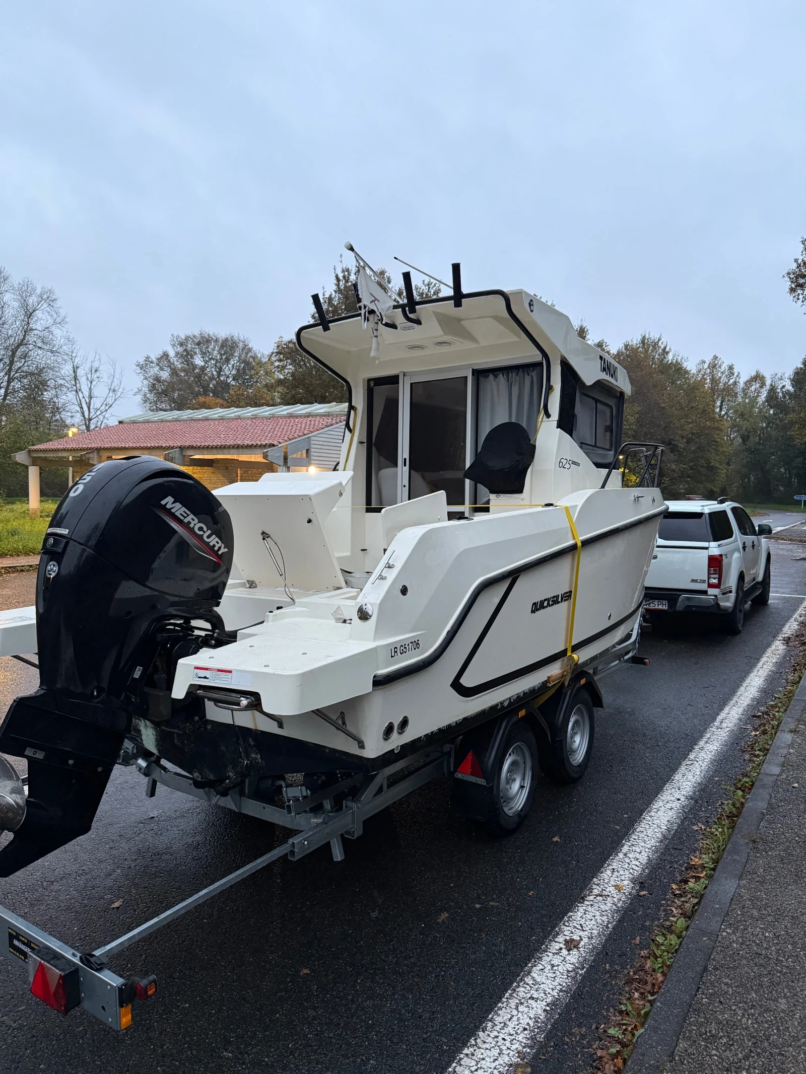 Лодка Quicksilver Pilothause 625 - изображение 2