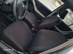 Toyota Yaris 1.0 i VVT-i 69к.с., снимка 13