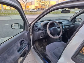 Renault Clio - 1350 € / 2640.37 лв. - 81445767 7