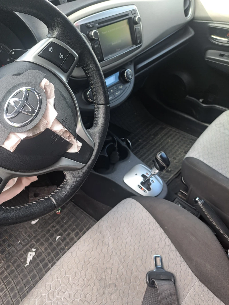 Toyota Yaris D4d Автоматик робот, снимка 6 - Автомобили и джипове - 45957074