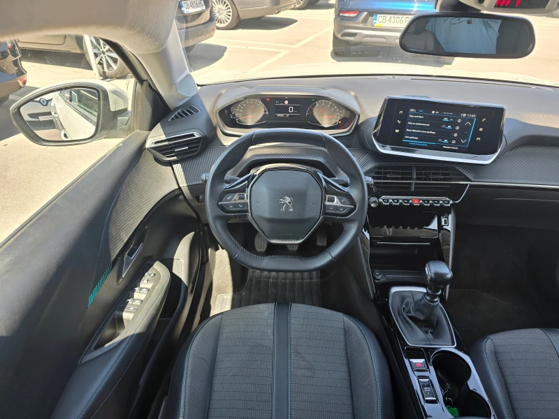 Peugeot 208 1.2 PureTech, снимка 9 - Автомобили и джипове - 47000260