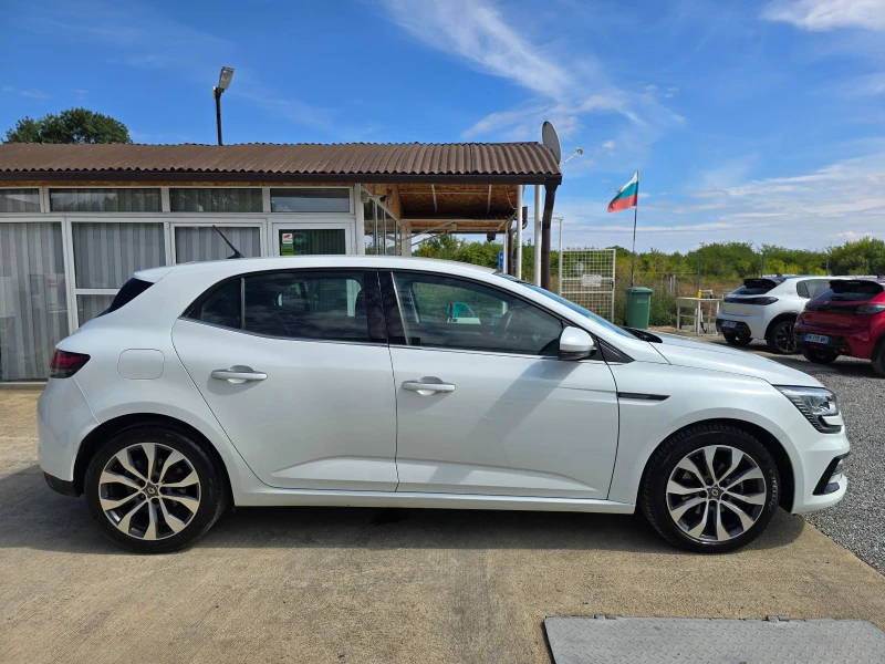 Renault Megane 29000km* KAMERA * EU6 D, снимка 6 - Автомобили и джипове - 47271075