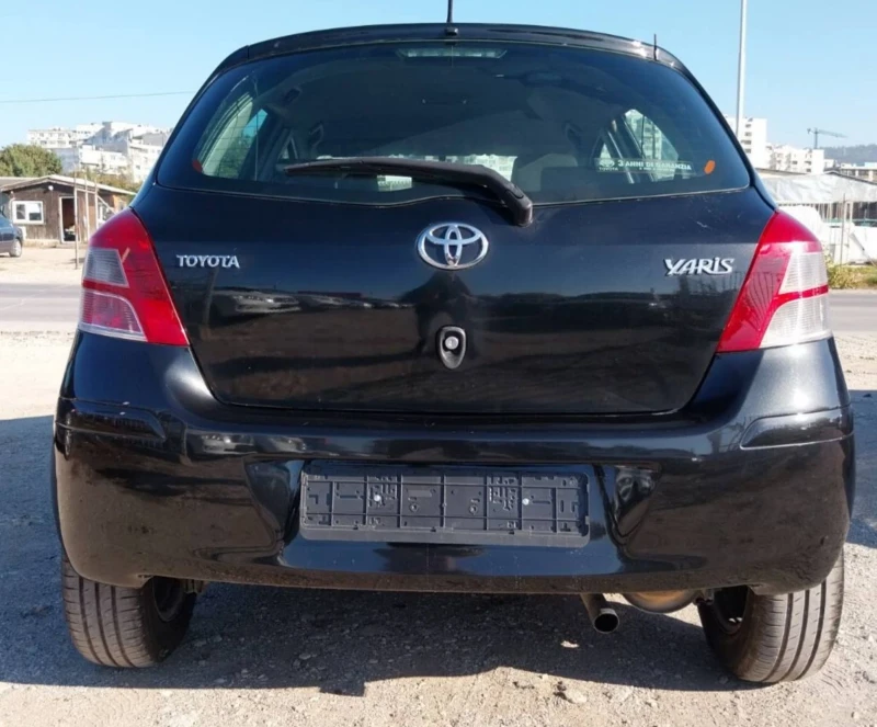 Toyota Yaris 1.33 VVT-i, снимка 6 - Автомобили и джипове - 47700740