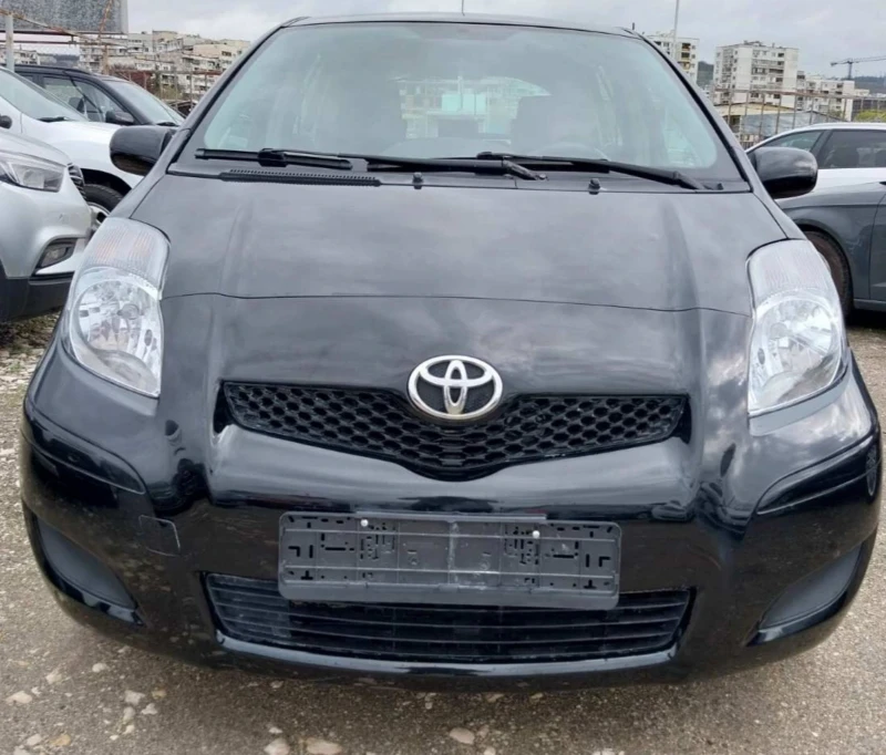 Toyota Yaris 1.33 VVT-i, снимка 3 - Автомобили и джипове - 52660450