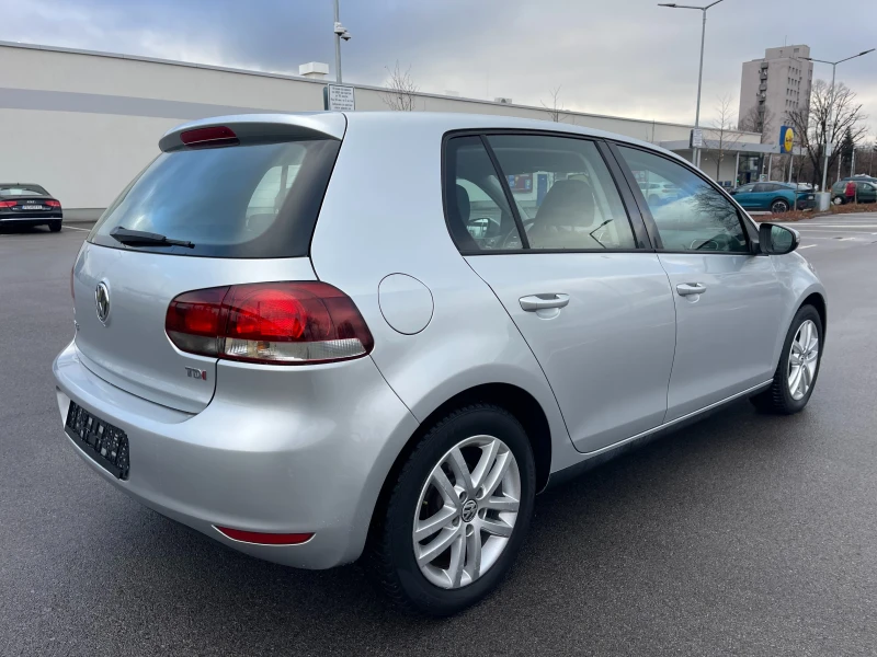 VW Golf 1.6 TDI* HIGH LINE* , снимка 4 - Автомобили и джипове - 48280652