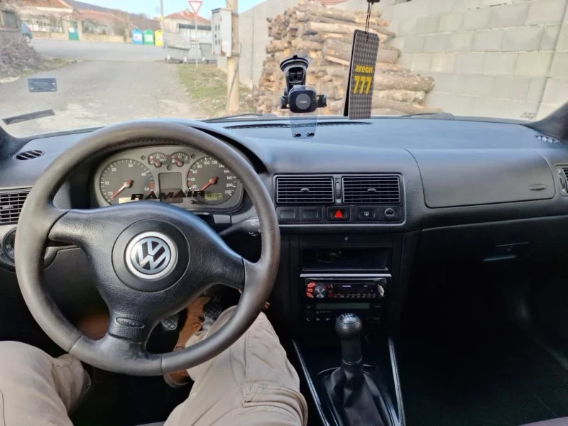 VW Golf, снимка 4 - Автомобили и джипове - 49419109